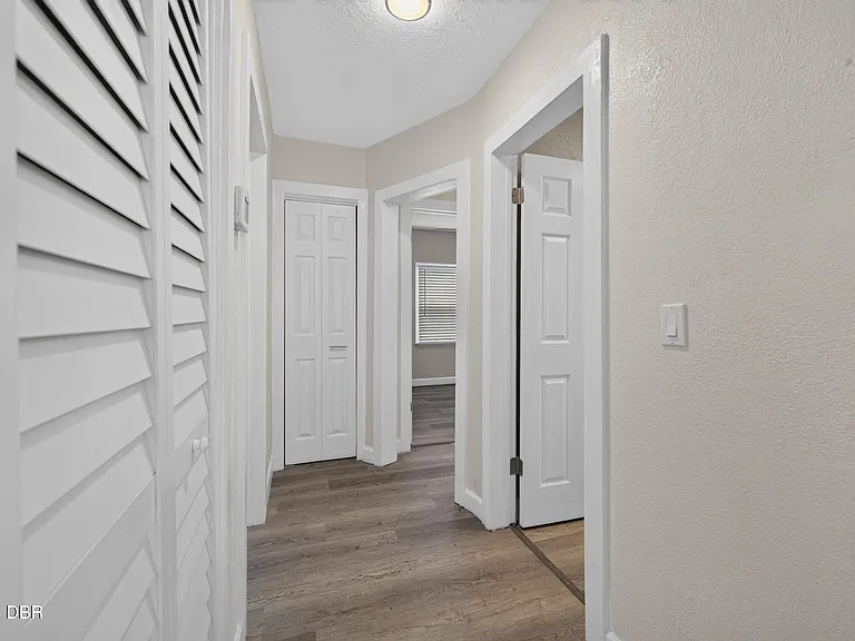 398 Golf Blvd — Photo 13