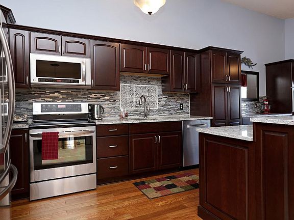 2nd image of 1125 Aston Cir