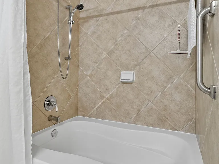 625 Casa Loma Blvd #306 — Photo 25