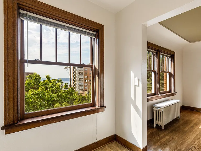 900 Queen Anne Apartments — Photo 11