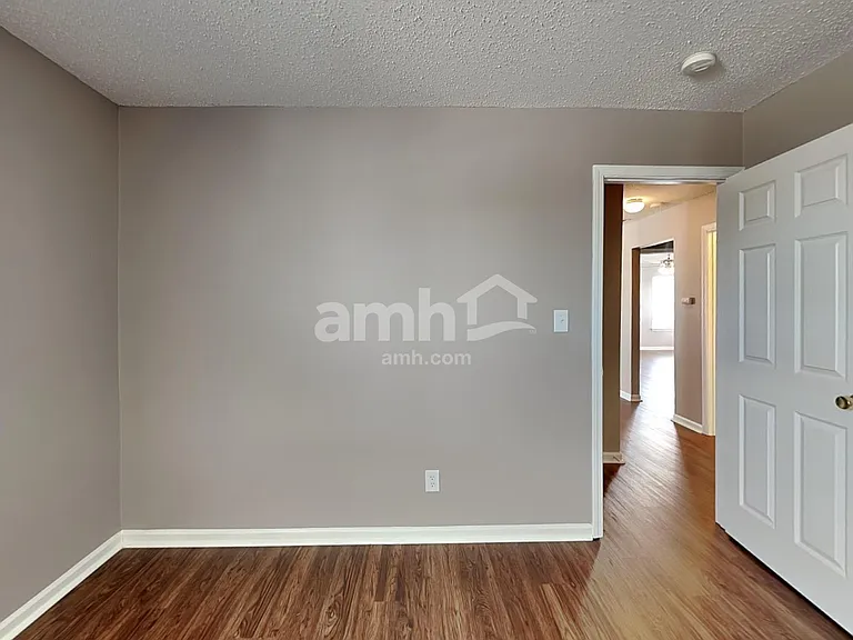 1355 Round Lake Rd — Photo 19