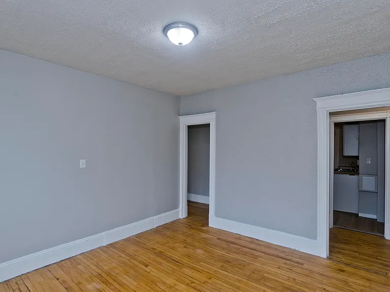 180 Oakland St #7 — Photo 10