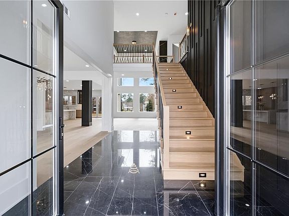 5th image of 2724 Talley Ln