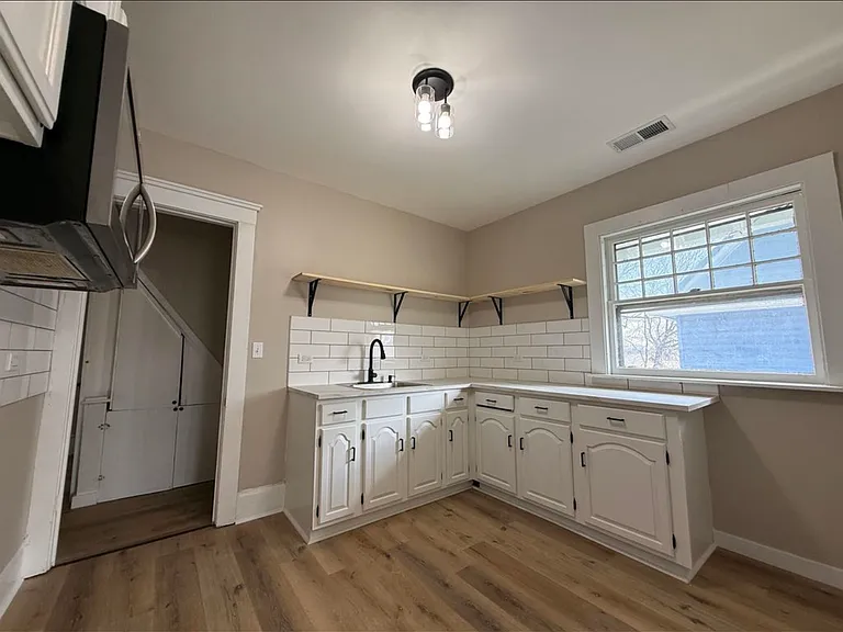 1333 Elm St #1 — Photo 3