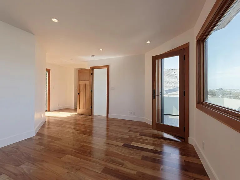 Primary (master) bedroom