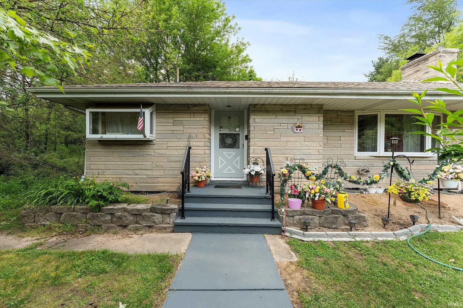 21863 Auten Rd photo 1