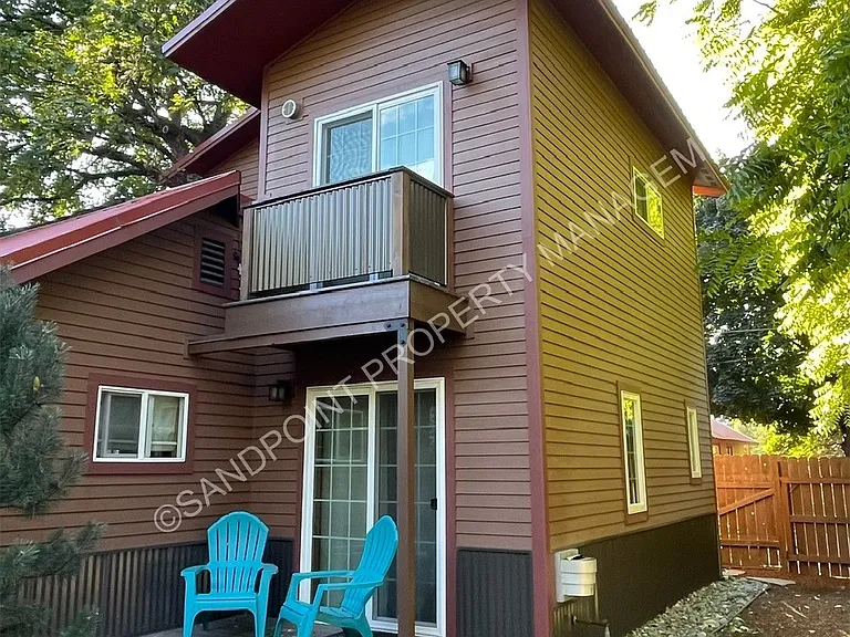 612 Poplar St #1 — Photo 6