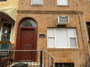 916 Morris St, Philadelphia, PA 19148