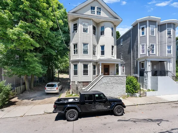 25 Barry St, Dorchester, MA 02125