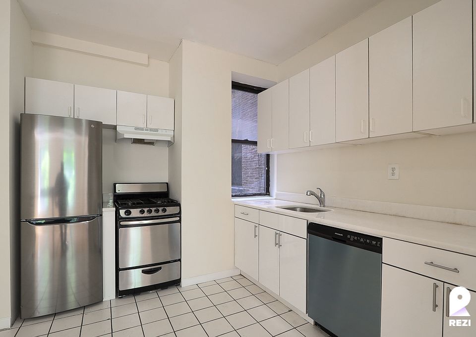1st image of 211 W 85th St APT 2E