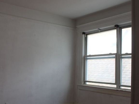 3rd image of 724 Ditmas Ave #2