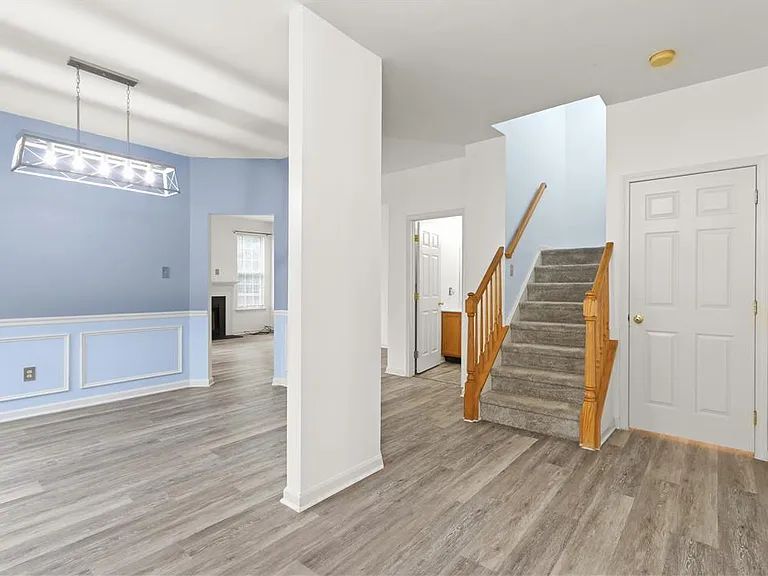 8100 Cross Creek Cir — Photo 6