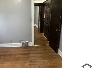 13604 Blenheim Rd, Cleveland, OH 44110