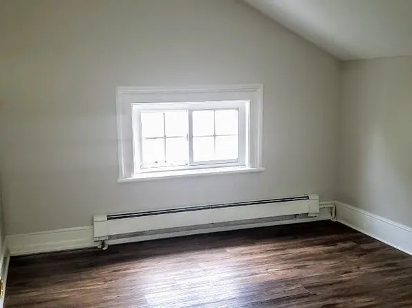 186 Summit Avenue image 15 of 21