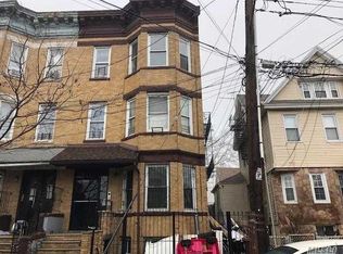 8648 125th St, Richmond Hill, NY 11418