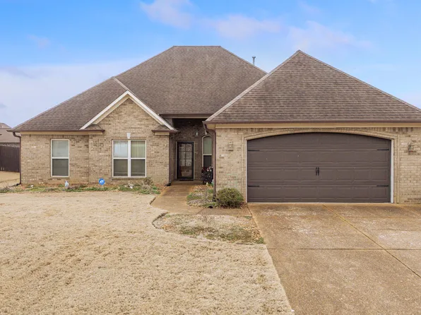 292 Copper Creek Dr, Jackson, TN 38305