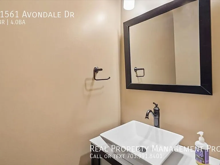 11561 Avondale Dr — Photo 17
