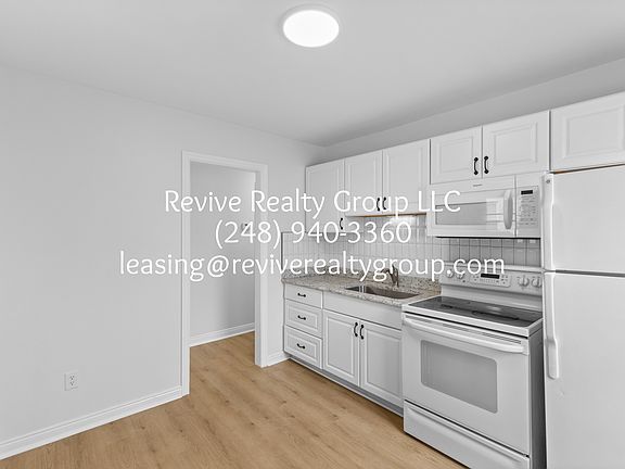 4th image of 25630 Tecla Ave