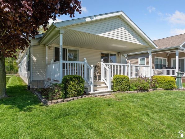 581 Sassafrass Dr, Coldwater, MI 49036