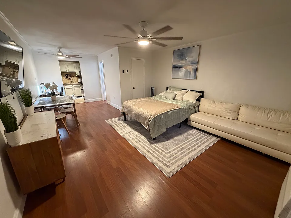 405 Dunwoody St #3