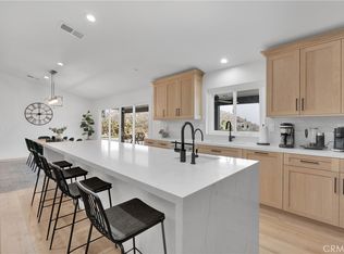 2128 Pheasant Rd, Wrightwood, CA 92397