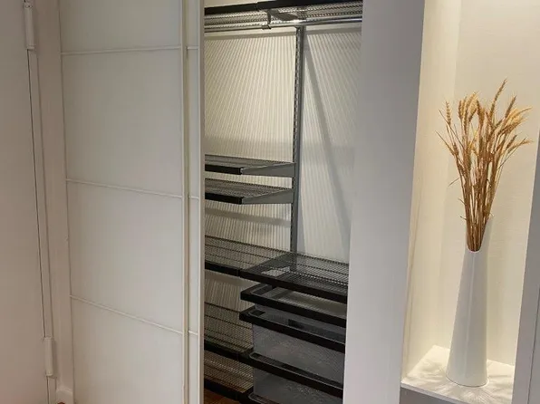 347 West 57th Street image 4 of 33