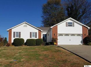 190 Hillington Dr, Paducah, KY 42001