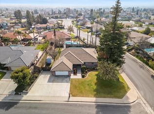 6201 Ridgetop Ter, Bakersfield, CA 93306