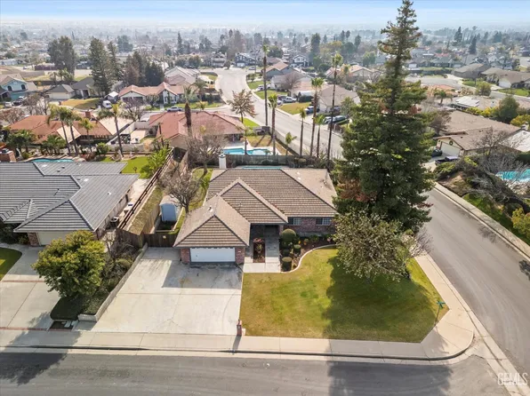 6201 Ridgetop Ter, Bakersfield, CA 93306