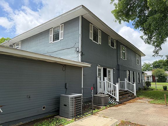 4th image of 702 N 13th Ave