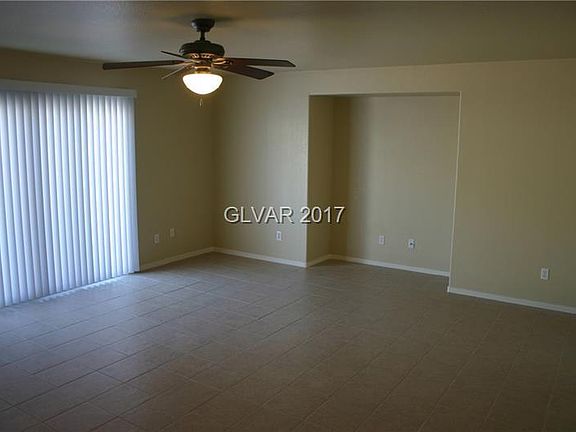 5th image of 953 Plantain Lily Ave