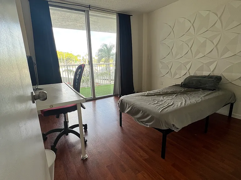 1800 NW 24th Ave #315 — Photo 4