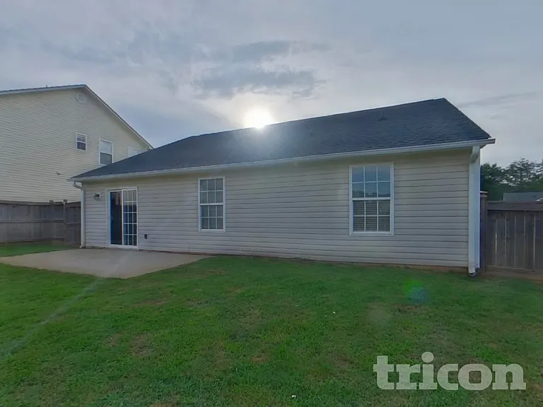 519 Barn Swallow Dr — Photo 16