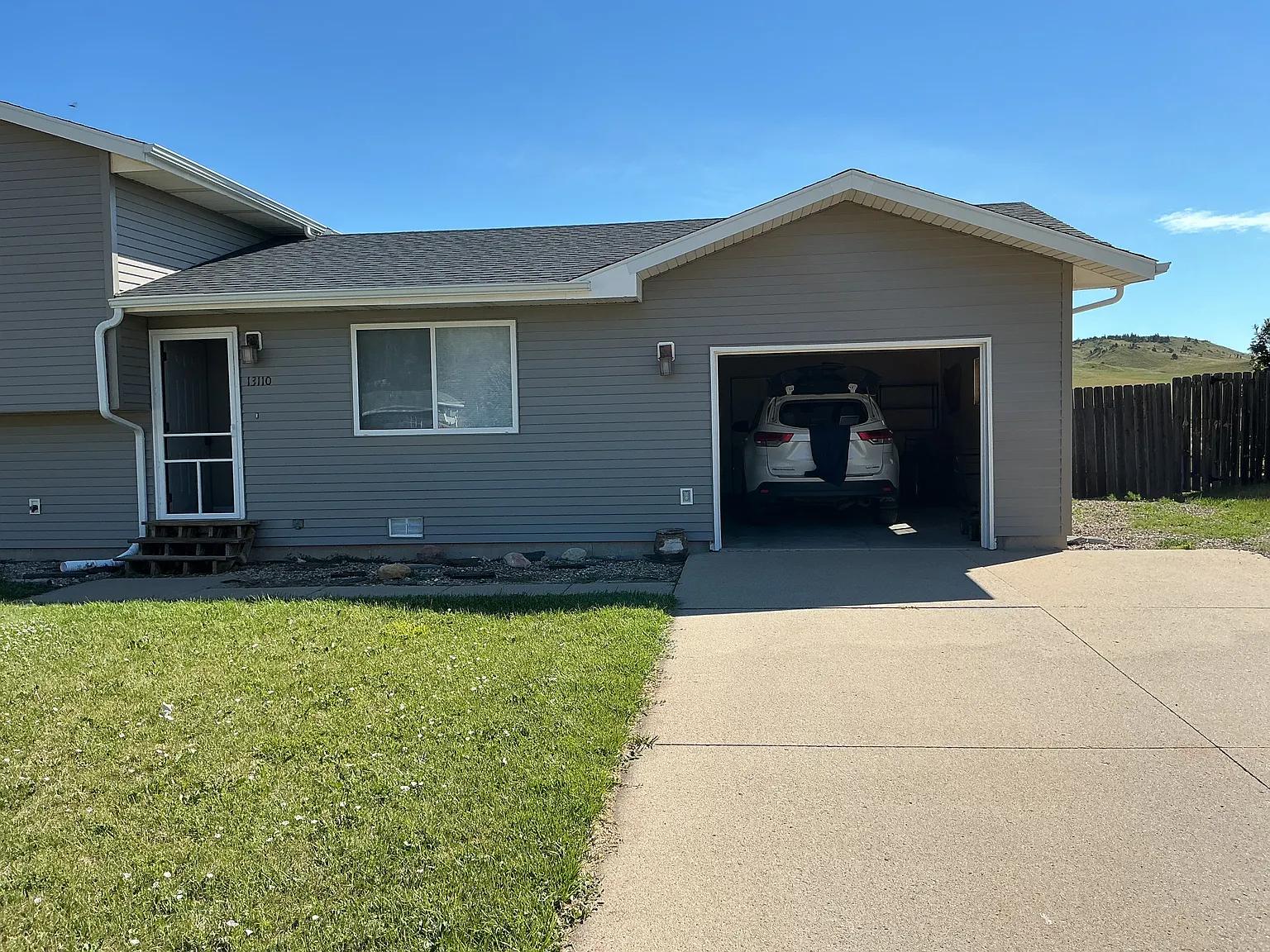 3 bed, 1224 sqft, $1,800 — Photo 2
