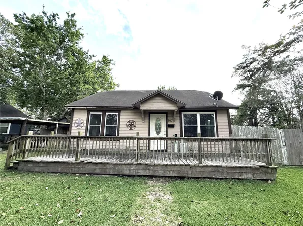 507 N Orange St, Sweeny, TX 77480