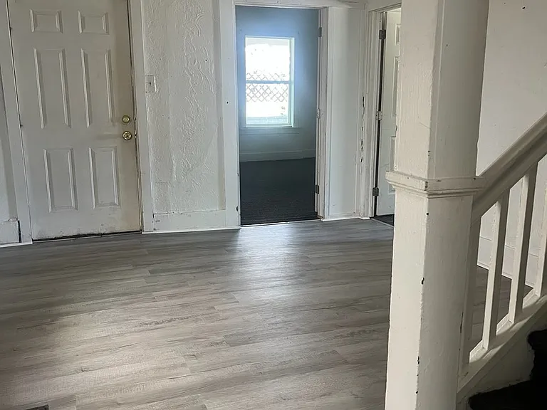 644 N Howard St #1 — Photo 8