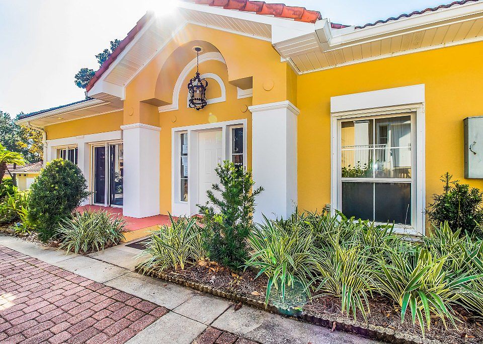 1st image of 95 Captiva Cir #106
