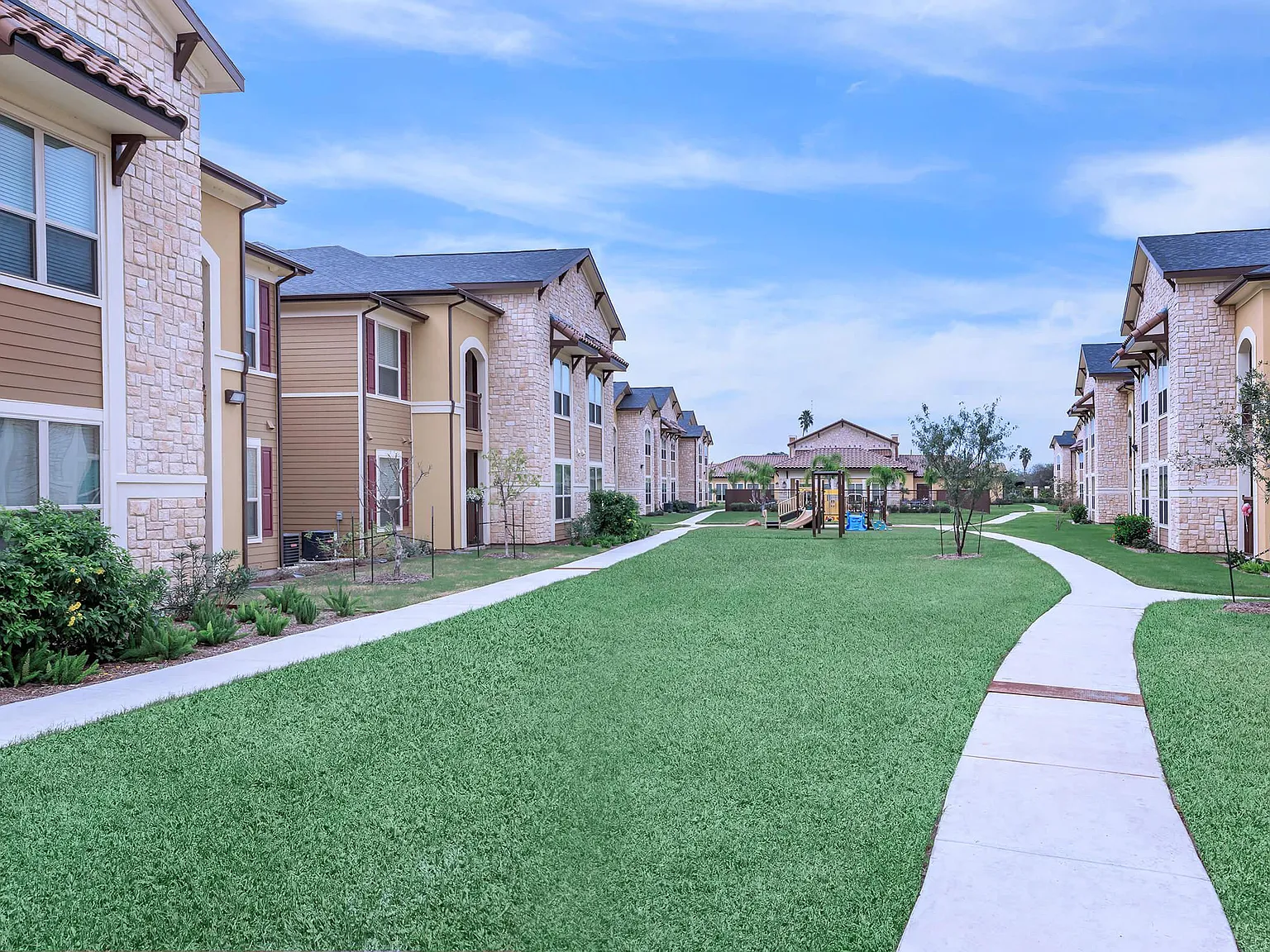 Villa Verde Estates — Photo 4