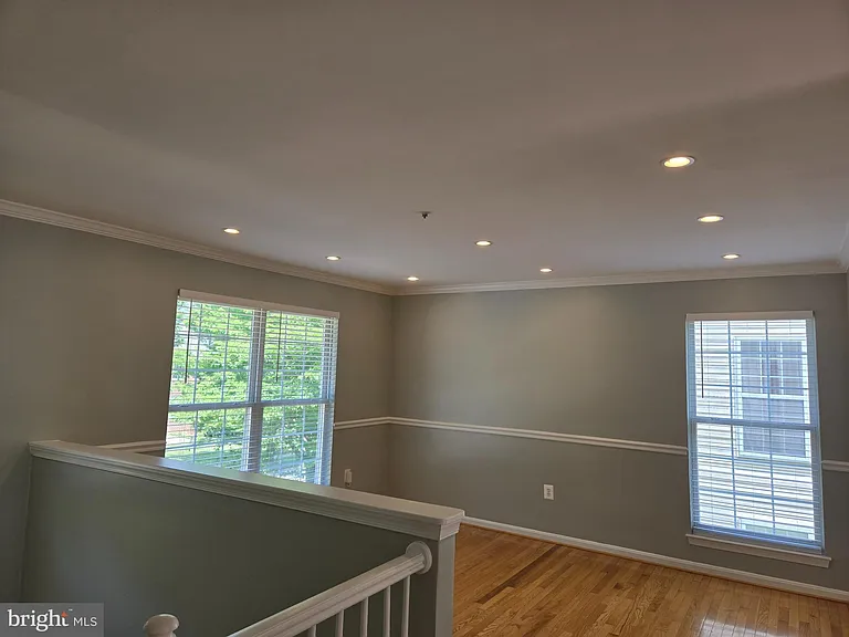 5401 Riba Ct — Photo 2