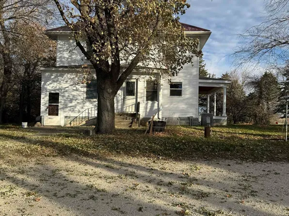 11195 Ridge Ave, Greene, IA 50636