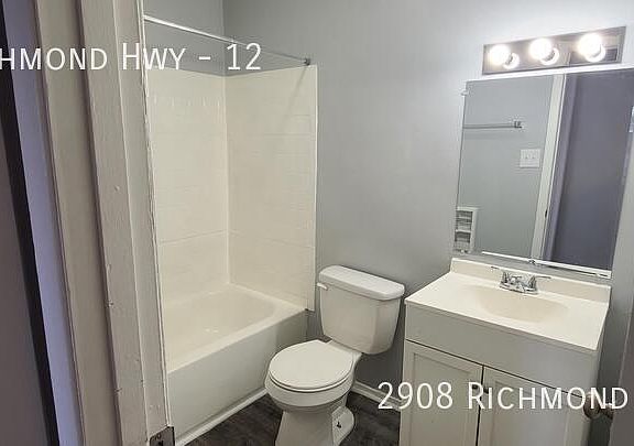 5th image of 2908 Richmond Hwy #12