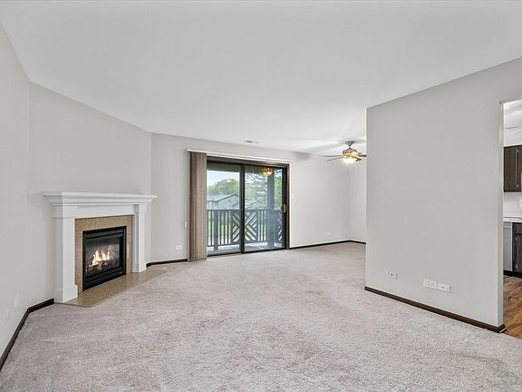 2nd image of 1435 Johnstown Ln APT C
