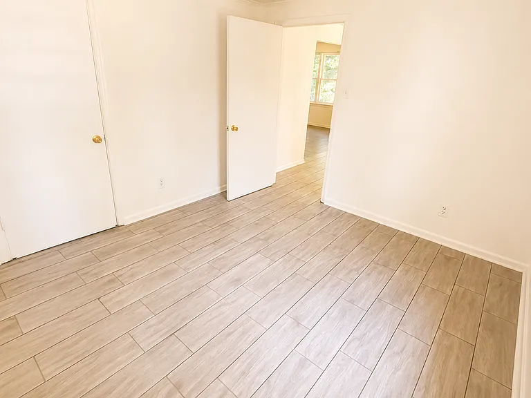 2381 Lindbergh Rd — Photo 5