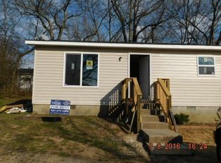 1317 Givens Ln, Clarksville, TN 37040