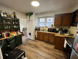 65 Cummer Ave — Photo 4
