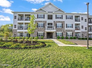 914 Vanderbergh Blvd #914, Monroe Township, NJ 08831