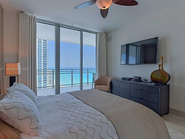 3535 S Ocean Dr #2102 — Photo 31