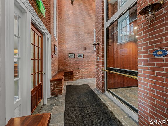 4th image of 25 Orchard Street #7