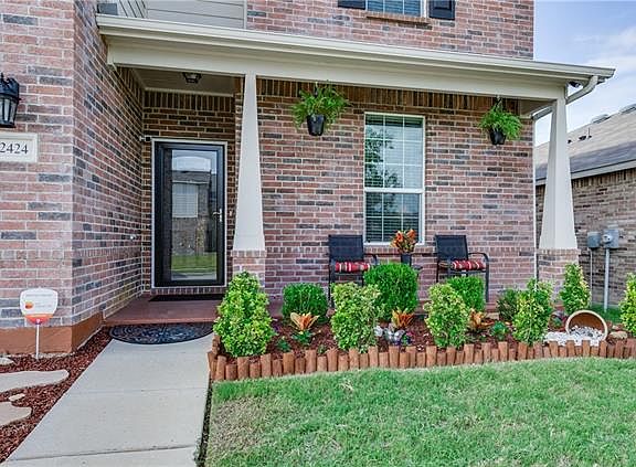 2nd image of 2424 Lohani Ln