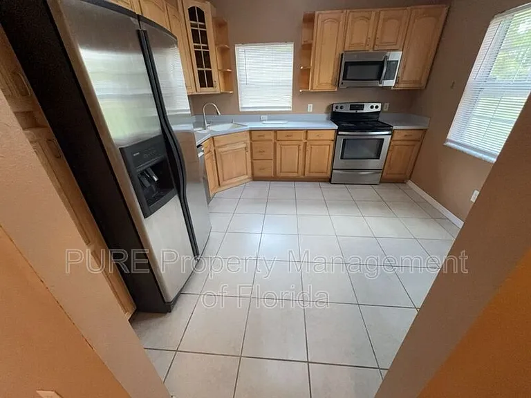 11960 SW 45th St — Photo 11